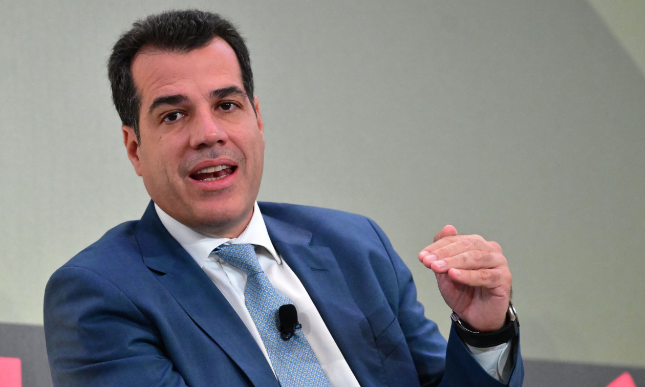 Μπλόκο Πλεύρη στις αποφάσεις ασύλου για Σύρους με ποινικό μητρώο