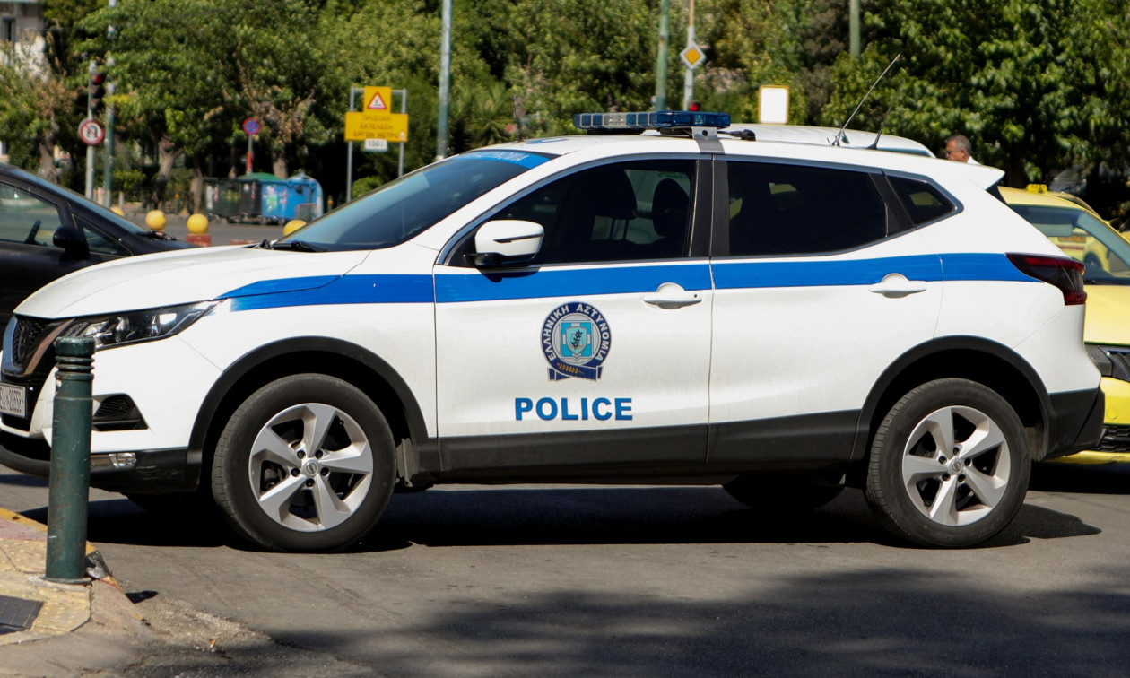 Καταδίωξη στη Θεσσαλονίκη – Οδηγούσε κλεμμένο αυτοκίνητο με πλαστές πινακίδες