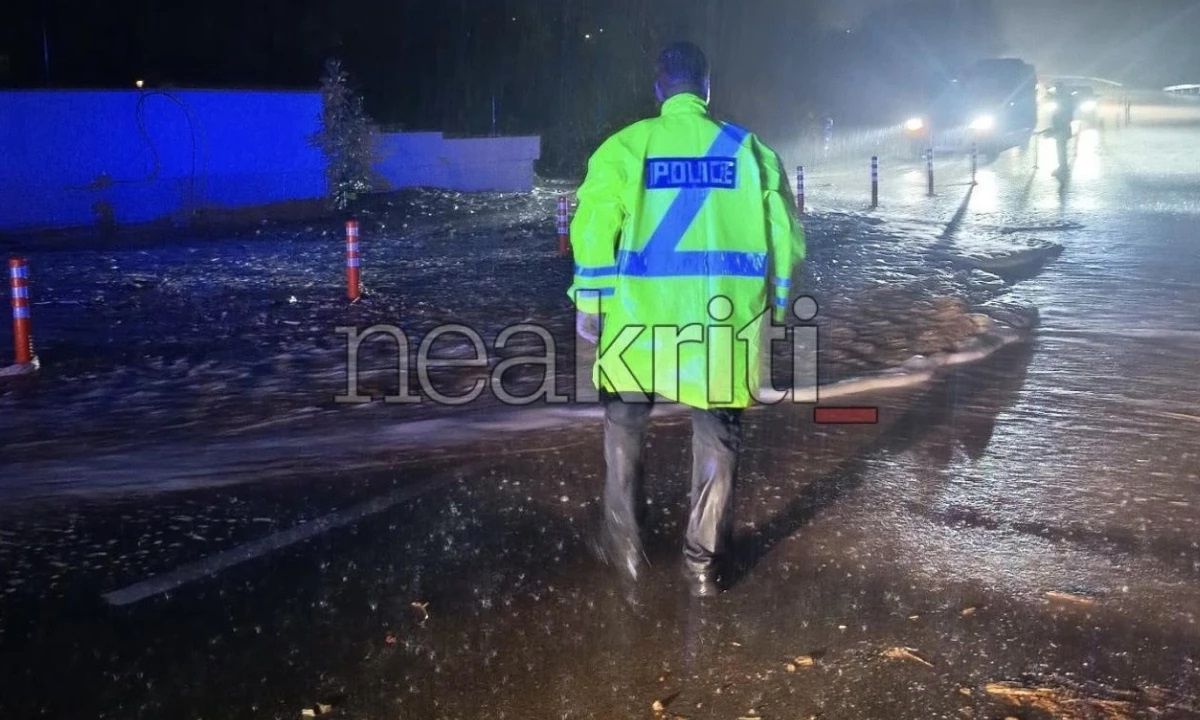 Κατολίσθηση στον ΒΟΑΚ στο ύψος του Φόδελε – Με δυσκολία η μετακίνηση από Ηράκλειο προς Ρέθυμνο