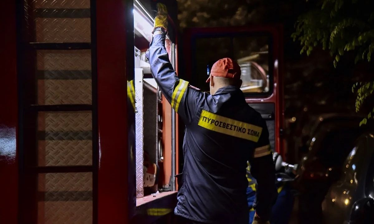 Πυρκαγιά σε χαμηλή βλάστηση στο Σοφό Ασπροπύργου