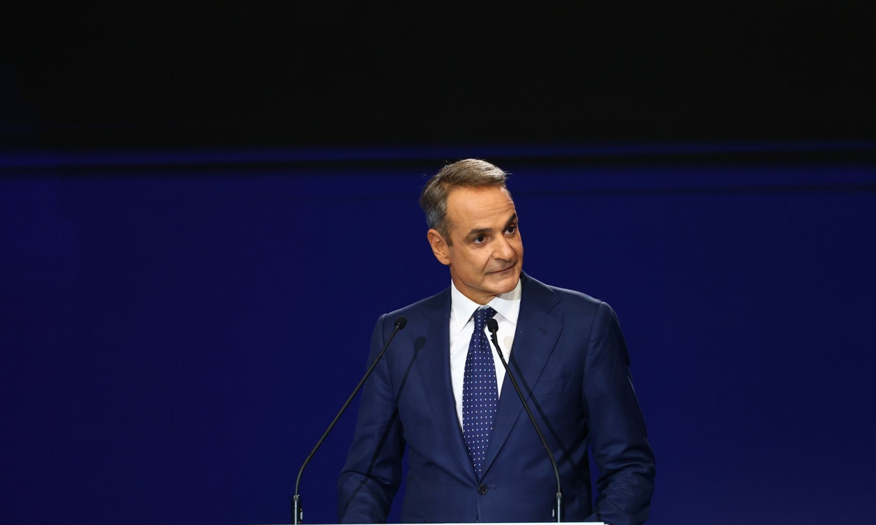 LIVE – Η συνέντευξη του Κυριάκου Μητσοτάκη στην ΕΡΤ