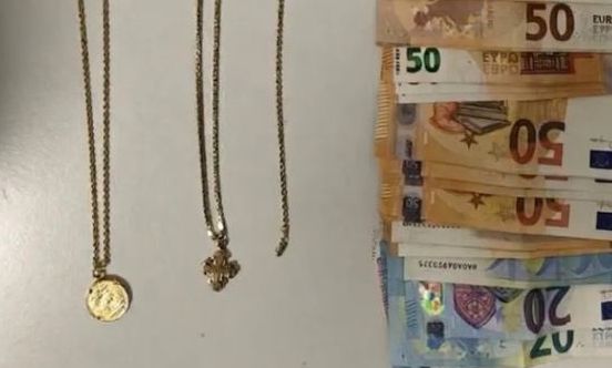 Τρεις συλλήψεις για τηλεφωνική απάτη στην Πέλλα, της πήραν 6.000 ευρώ και κοσμήματα