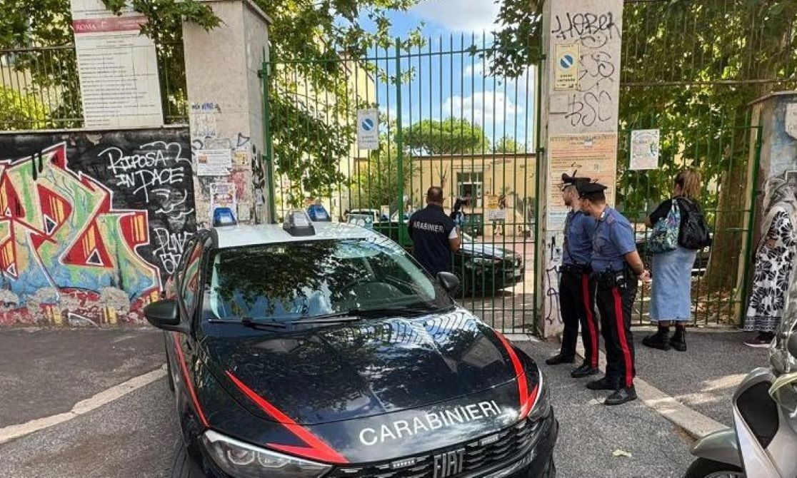 Ιταλία: 13χρονος μαχαίρωσε την καθηγήτριά του μέσα σε σχολείο – Υπέστη σοκ η γυναίκα