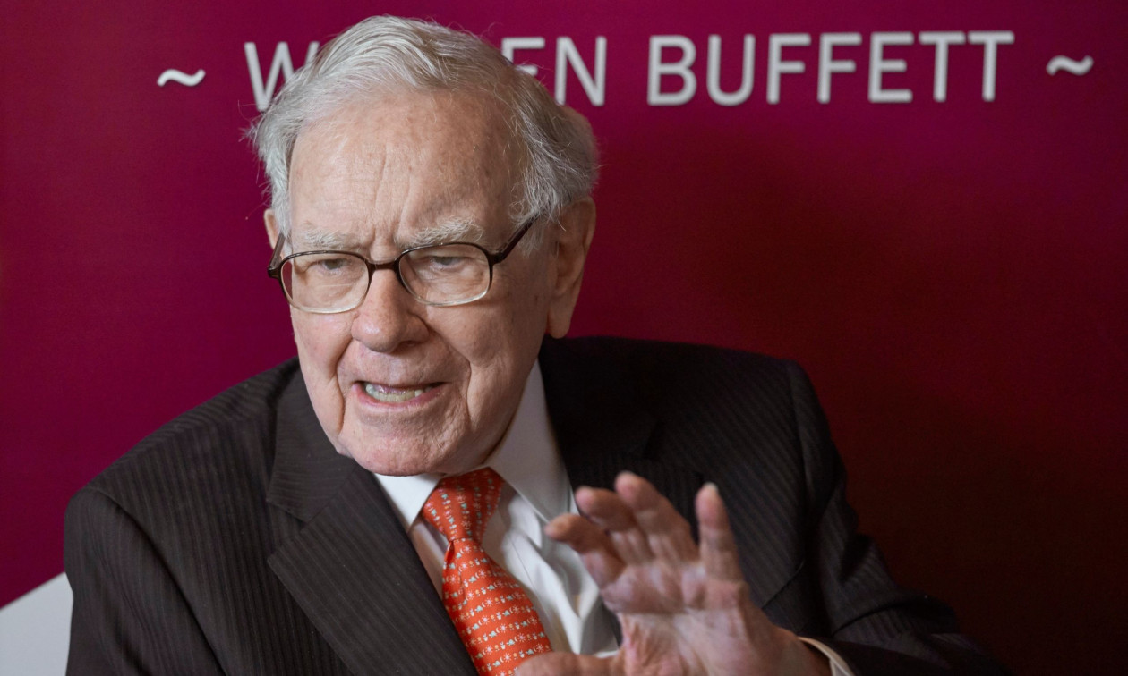 Τέλος εποχής: Ο 96χρονος Warren Buffett παραιτείται από πρόεδρος της Berkshire Hathaway