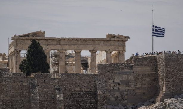Τι σηματοδοτεί η διπλή αναβάθμιση από τους οίκους αξιολόγησης – Τα άμεσα οφέλη