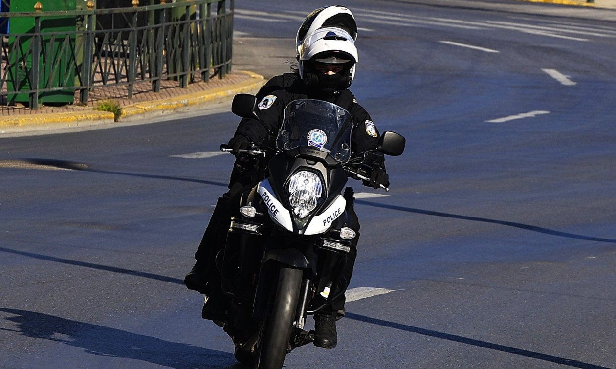 Τροχαίο ατύχημα στο Νέο Κόσμο: Χωρίς φανάρια η συμβολή των οδών Φραντζή και Ιππώνακτος