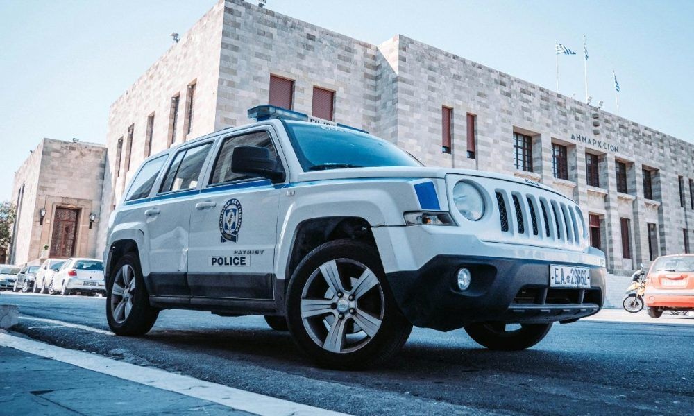 Θεσσαλονίκη: Χειροπέδες σε 58χρονη που έβαλε φωτιά στην πόρτα της γειτόνισσας της